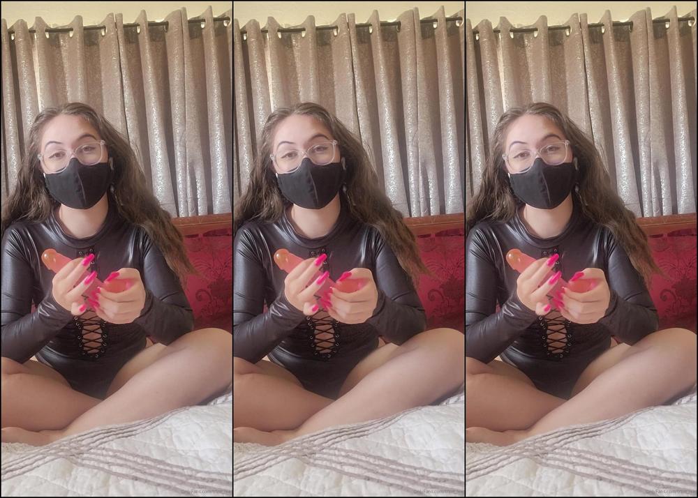 Trins Feet Don T Think I Ve Ever Done A Findom Video On Here Before Oh Well Things Change Open You