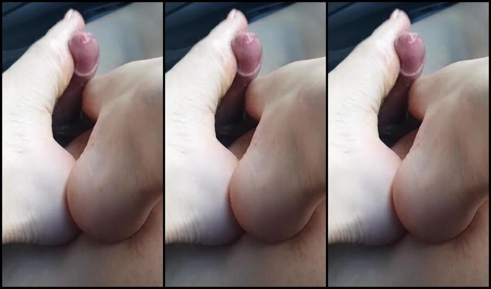 Pezinhos Da Amora Aka Amorafeetofc Onlyfans Car Footjob With Huge Cum Shot On Final