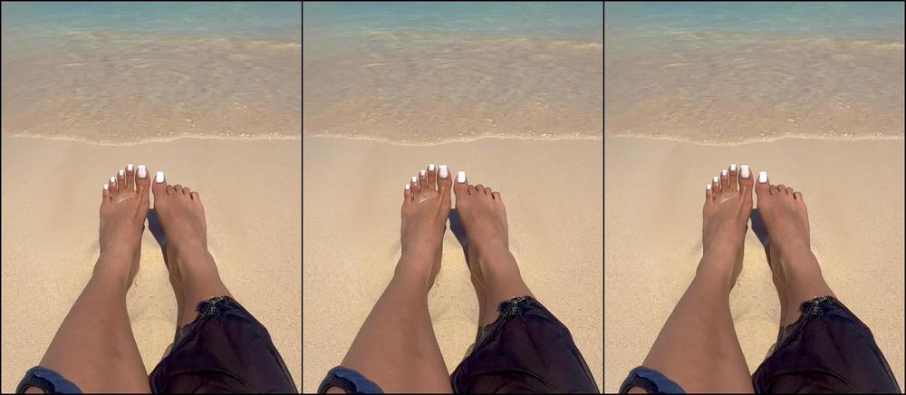 Thee Celeste 3244355406 03 19 2024 Toesday By The Beach Feeling Very Much In My Element Basking Under The Sun And