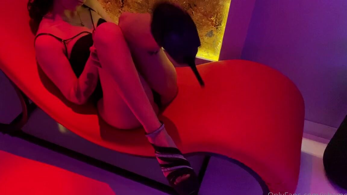 Ishameless Nicknamed Ishamelesss Onlyfans Seduction 101 Today Bitches I Give You Something Extra To Worship Bow The Fuck Down On Your