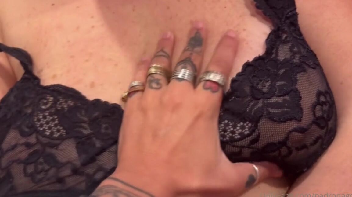 Mistress Desideria Godiva Nicknamed Padronagodiva 03 10 2024 Onlyfans Video Paziente Over Size Viene Curata Con Squirting