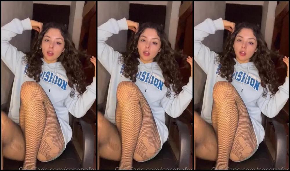 Maggiesita Aka Cocopafeet Onlyfans Nuevo Video Sensual En Medias De Red