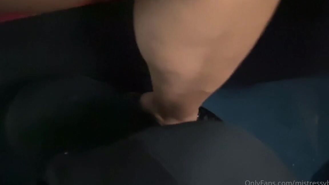 Mistress V Black Nicknamed Mistressvblack Onlyfans You Want To Be Him Worship Starts At The Feet Ramona69696969