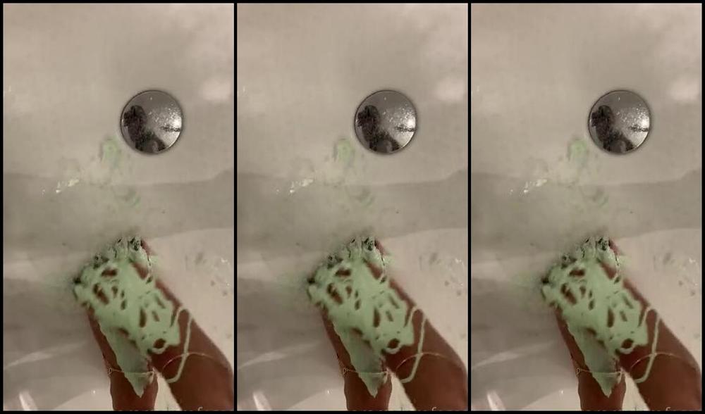 Puja Nicknamed Caramelprofessor Onlyfans I Made A Mess Here