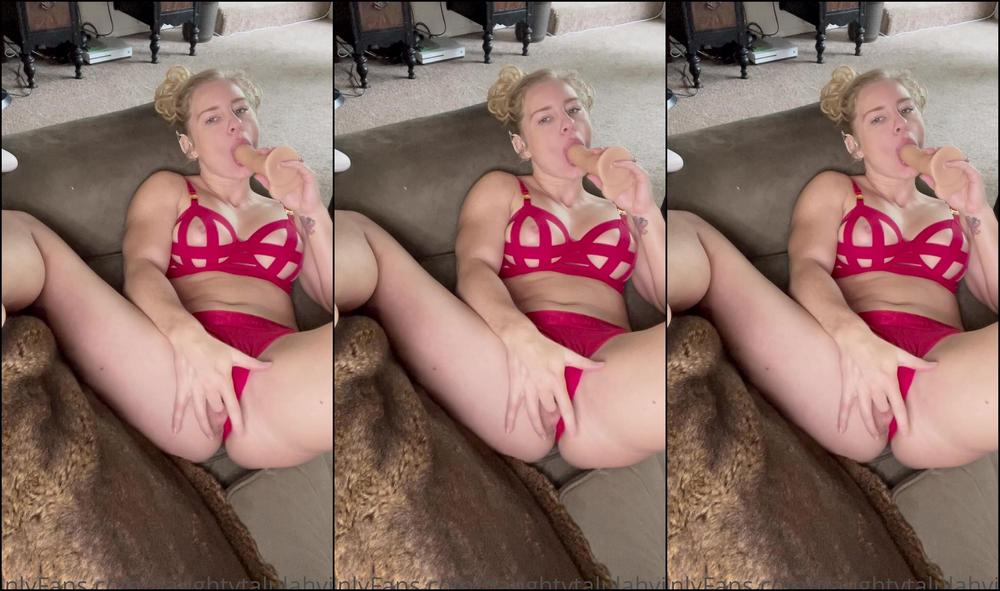 Naughtytalulahvip Sucking And Fucking On The Couch Solo