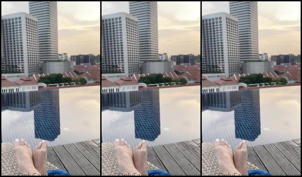 Sarina Jones Nicknamed Sarinajones 04 23 2023 Onlyfans Video Lets Enjoy The View From The Roof Pool Together Or Should I Say Im Enjoying The
