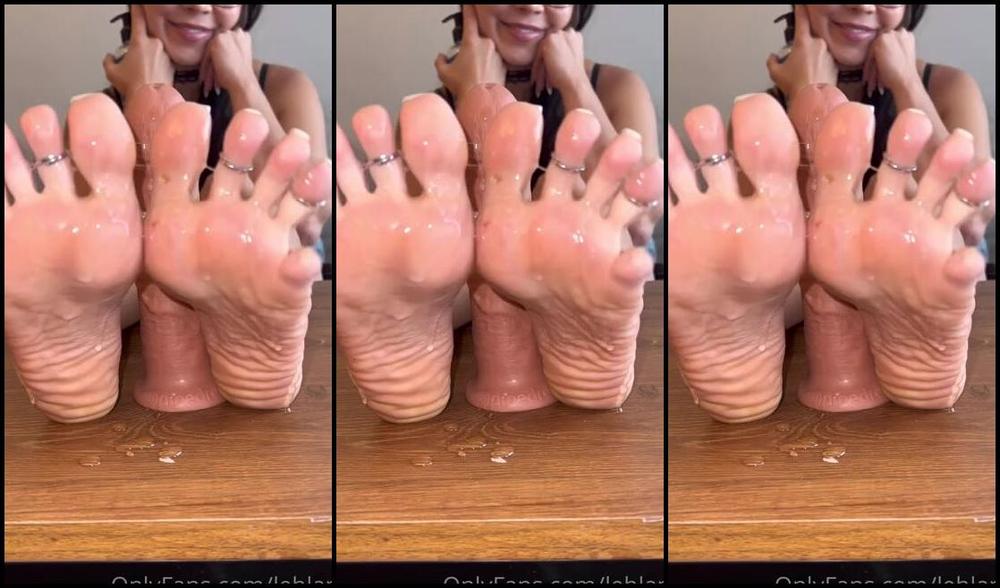 Kala Lehlani Onlyfans I Recorded This Before I Sat On The Table The Dildo Kept Felling Off Camera Was Out Of Focus Nowp