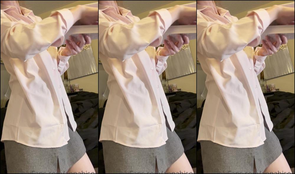 Annabisoux 2924377872 06 29 2023 Let Me Know If You Like The Little Tease Videos And If I Should Make More