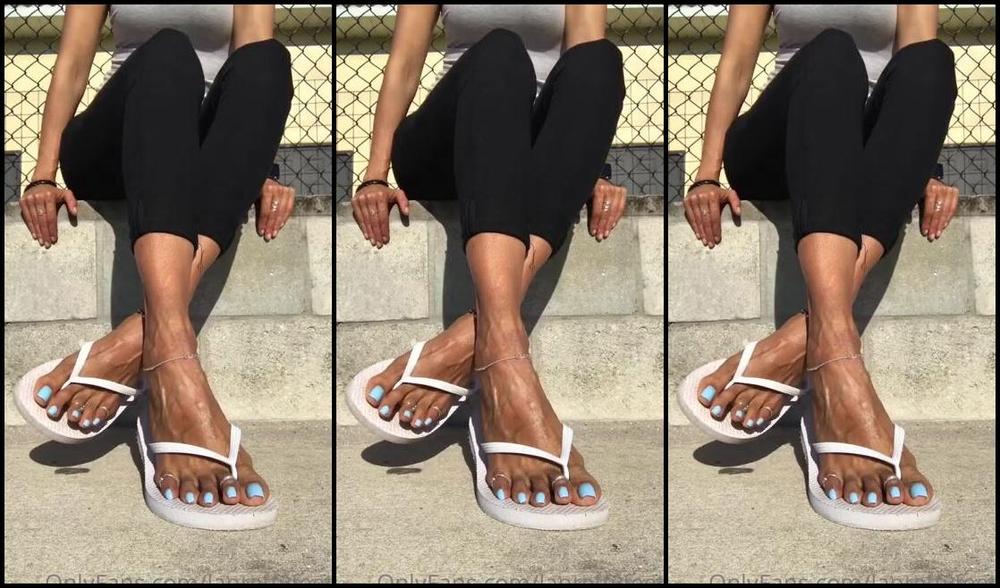 Laprettyfeet4 Nicknamed Laprettyfeet4 Onlyfans My Feet Were So Tan