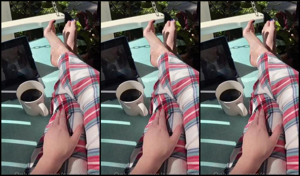 Victoria Soles Nicknamed Sassysolesxo 11 17 2021 Onlyfans Video Its The Little Things Like Beautiful Weather A Cup Of Coffee Comfy Pjs And A Good