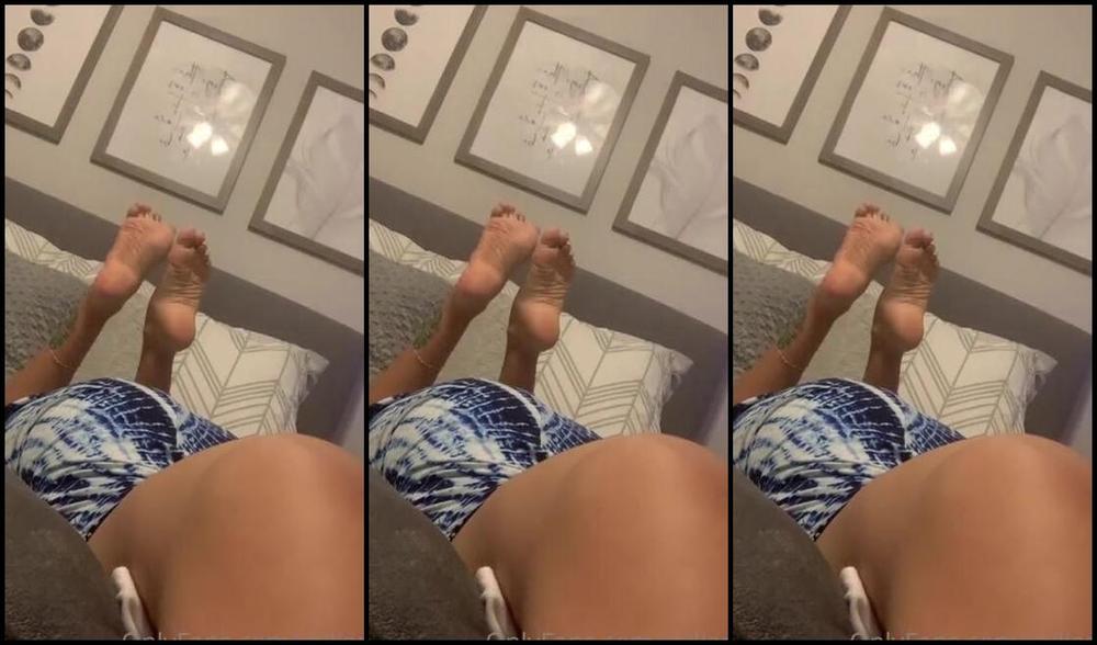 Miliani Nicknamed Miliani Onlyfans Wiggling In The Pose