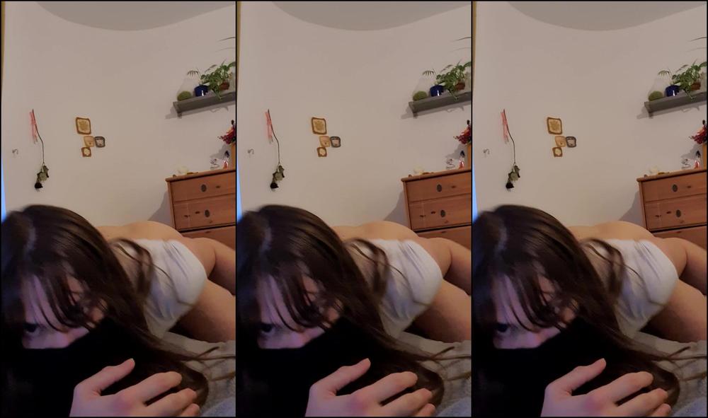 Prettylittleiris 3206551734 02 17 2024 Estrogen S Made My Ass Fatter Now You Need To Slap It