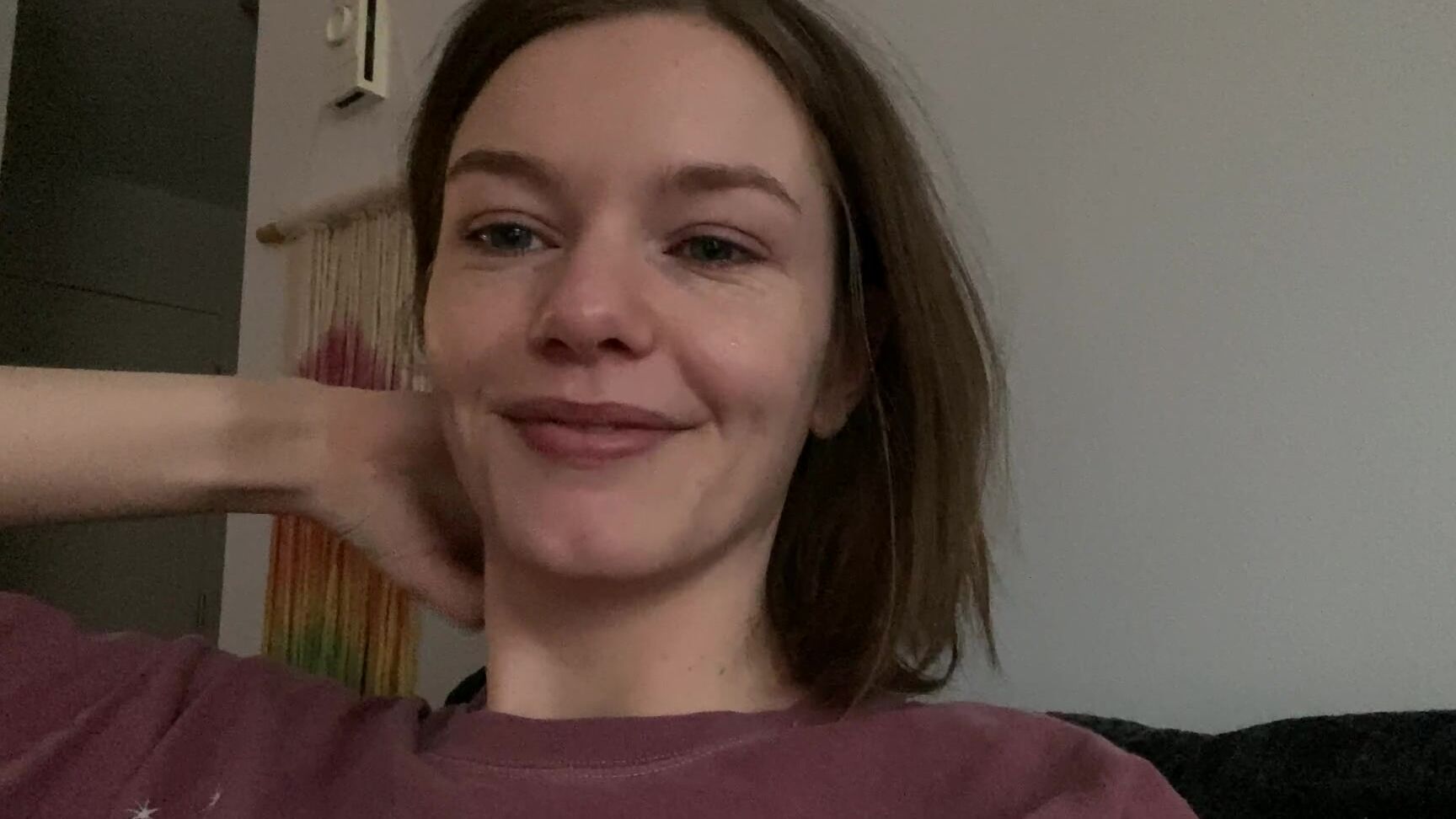 cutegiraffe-09-01-2022-2325052688-hallo-3