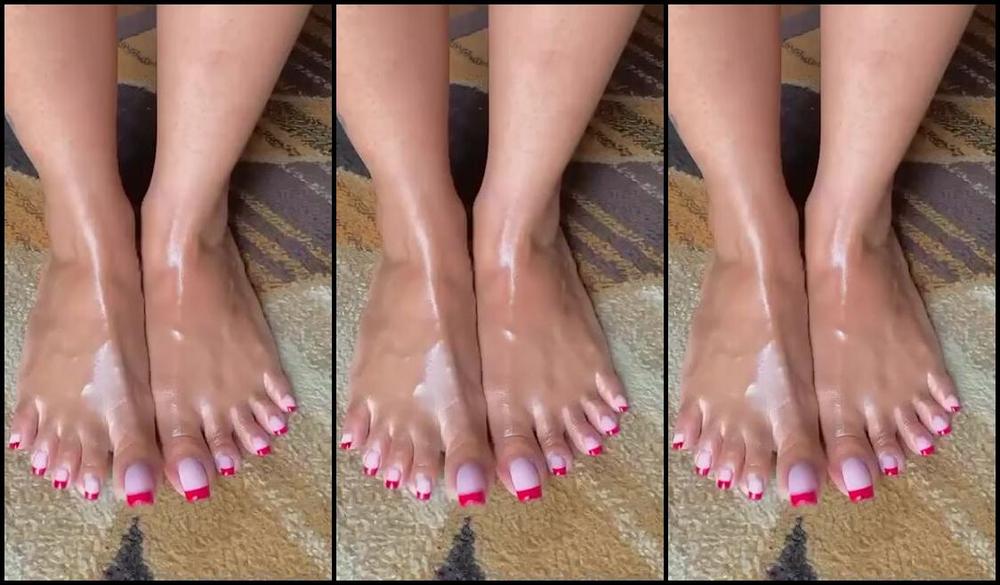 Queenjodiieetoes Aka Prettyfeetonly1800 Onlyfans Take It Out Show Me How Much You Missed These