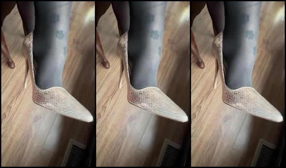 Tatianasnaughtytoes Nicknamed Tatianasnaughtytoes Onlyfans My Work Look From Yesterday