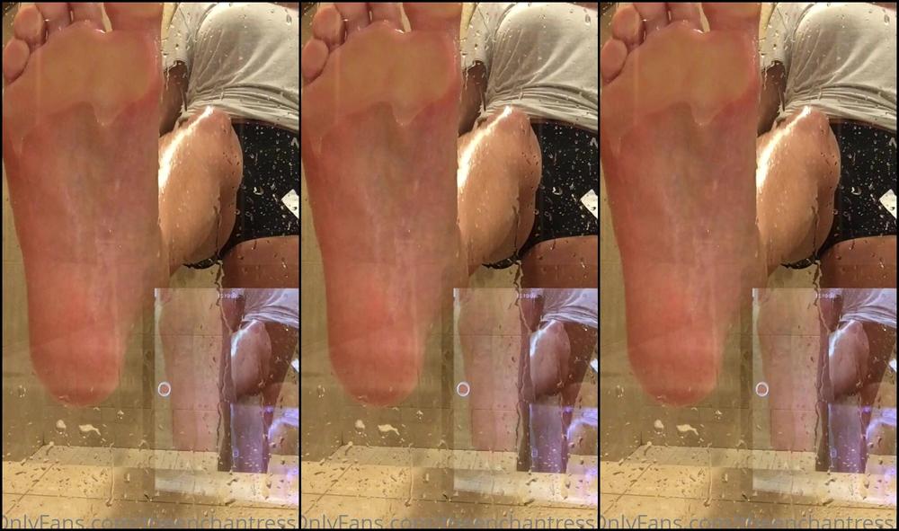 Theenchantressb Wet Feeeeet