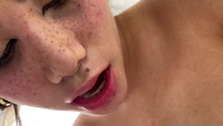 marinagoldxx-28-12-2020-1442569127-having-fun-with-torbexxx