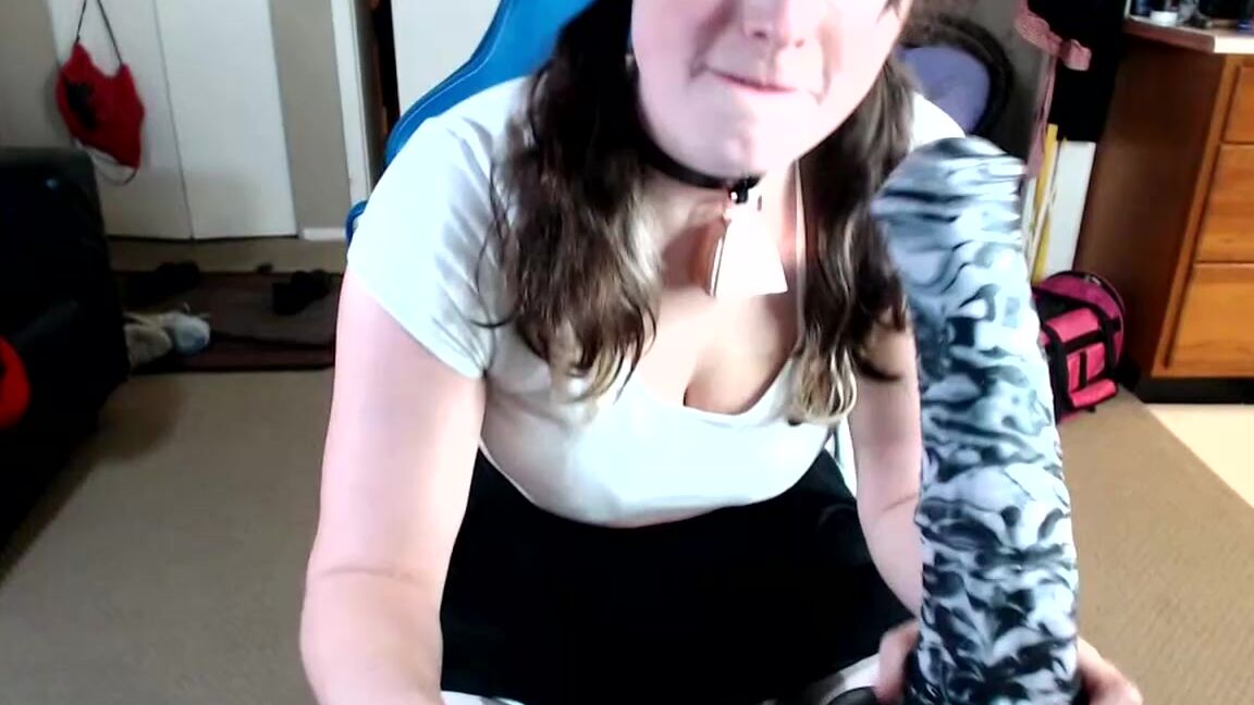 Blow Jobs,Cock Worship,Licking,Kink,Fetish tigger rosey cow and a stallion blowjob ManyVids