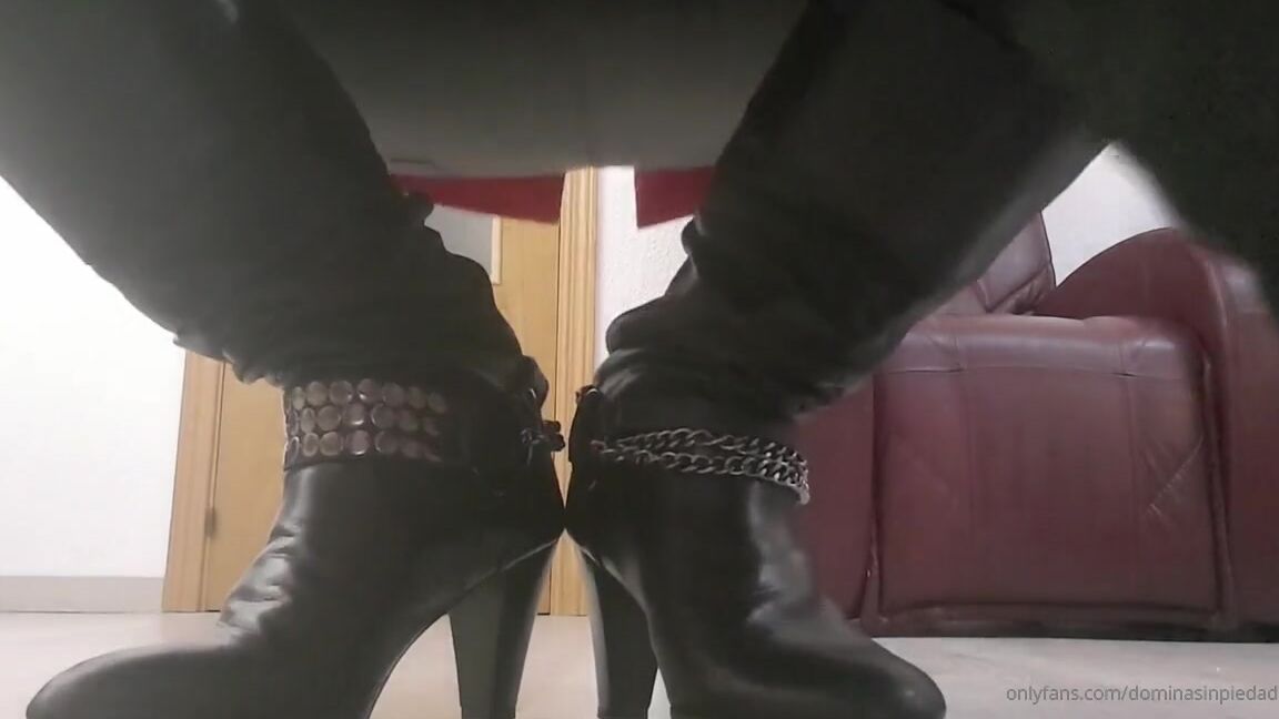 Mistress Sinpiedad Nicknamed Sinpiedad Onlyfans Clip From Online Session Full Of Leather Domination Phonesession Skypesession