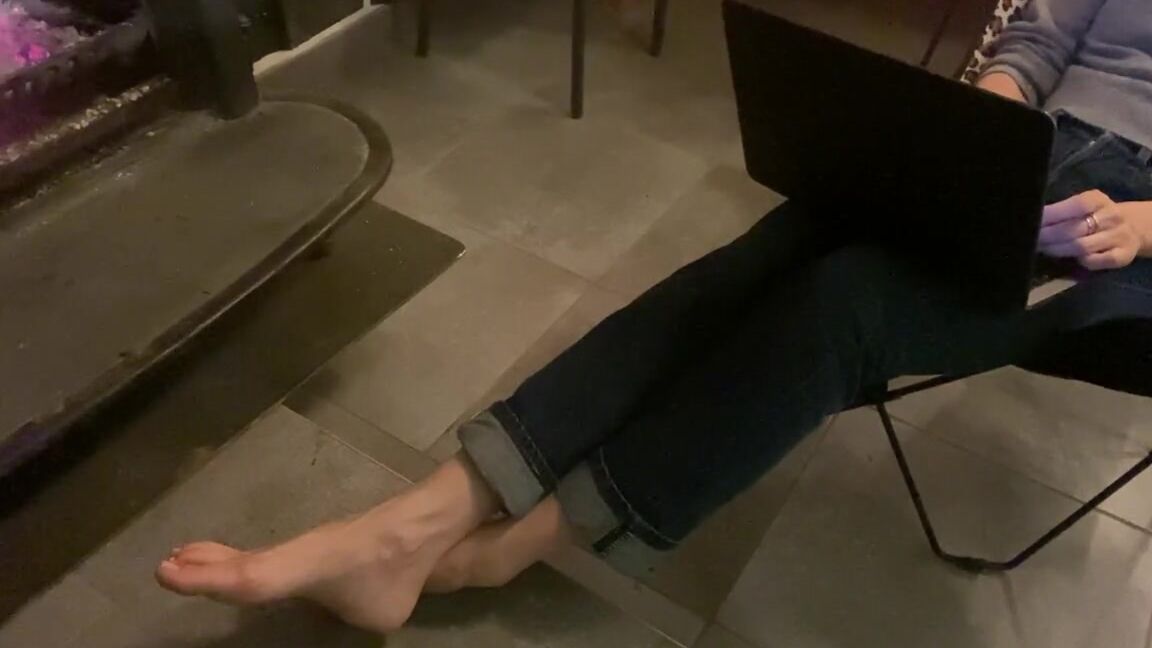 Lele O Nicknamed Ohshititslele Onlyfans Just Me Working On Coxxx I Enjoy Ignoring You Very Much Juste Moi Qui Travaille Sur Coxxx J Ado