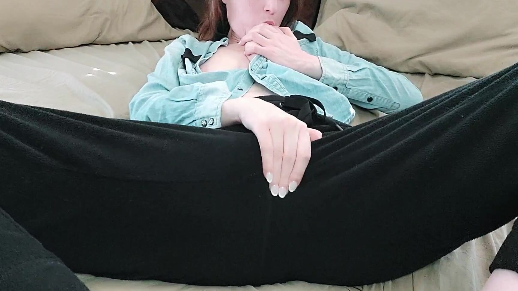 "Lizzymaestro" amateur, dildosucking, family, feet, milf, mommyroleplay, pov, roleplay, striptease, taboo Mommy Seduces You Manyvids