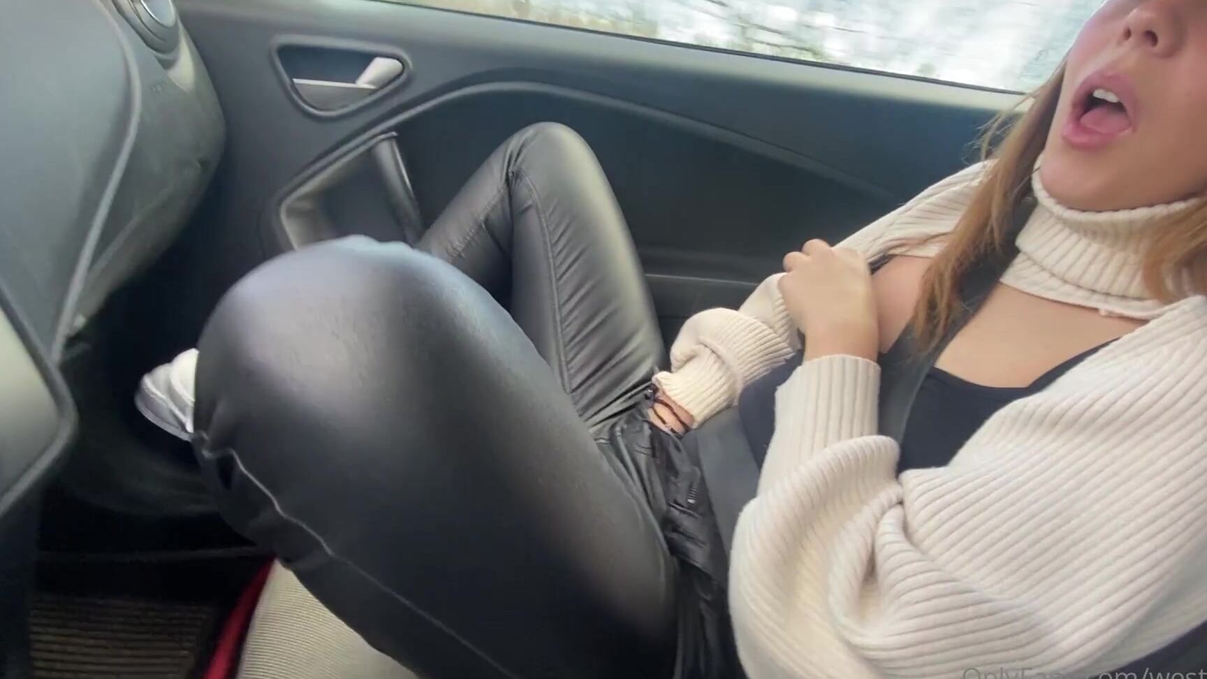 West Mia Hi Guys This Is The Part Of Our Xxx Vlog Of The Last Weekend In Mountain The Part Two