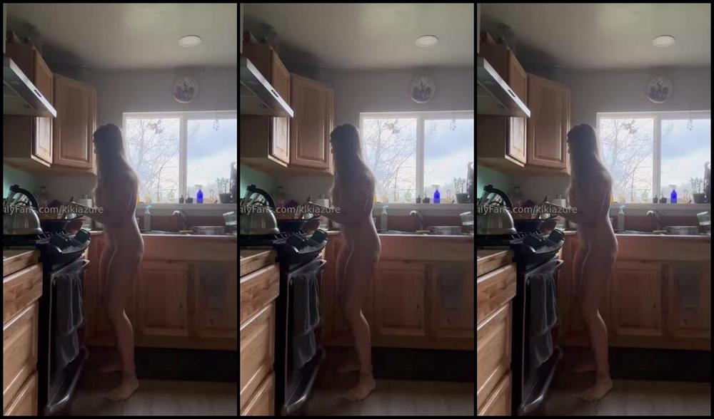 Kiki Azure Nicknamed Kikiazure 02 03 2024 Onlyfans Video A Little Video I Shot Preparing Breakfast Before We Left For Our Trip