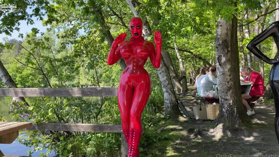 Mfetilicious Me And Lizanne Last Saturday Next To The Lake Wearing Full Rubber And Mask By Bea Mier