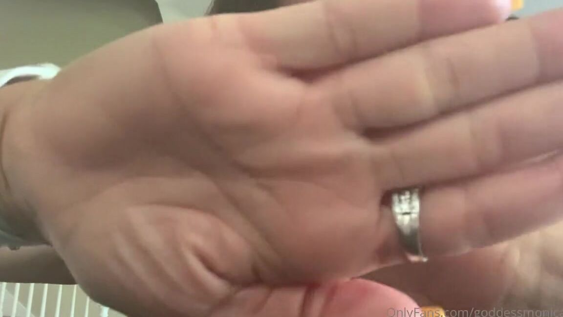 Goddessmonica00W Onlyfans Hand Fetish Putting These Hands Over Your Mouthp