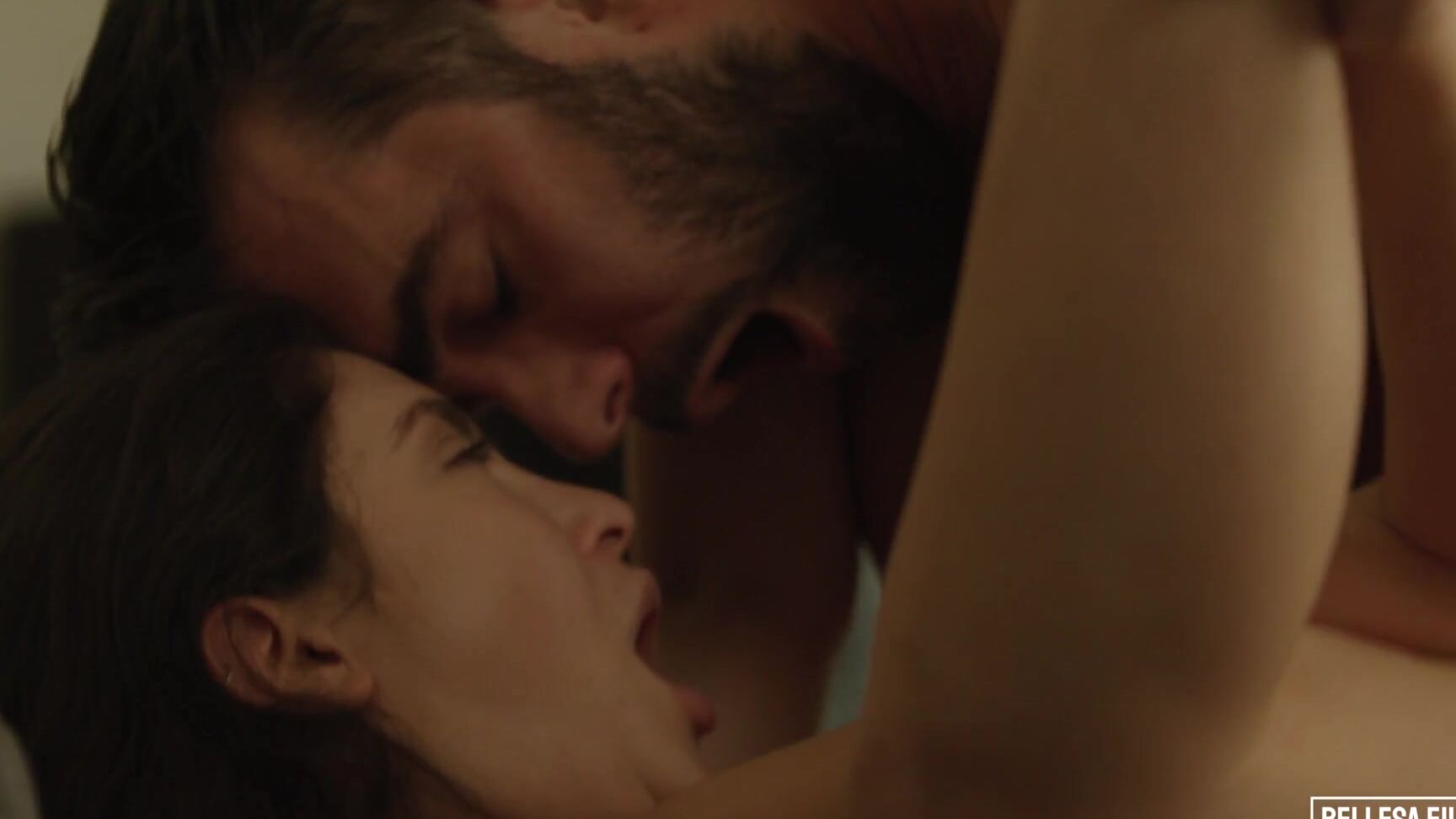 Bellesa Films - (2021-10-06) - Jane Wilde, Logan Pierce - Sexy Distraction [5595] BellesaPlus