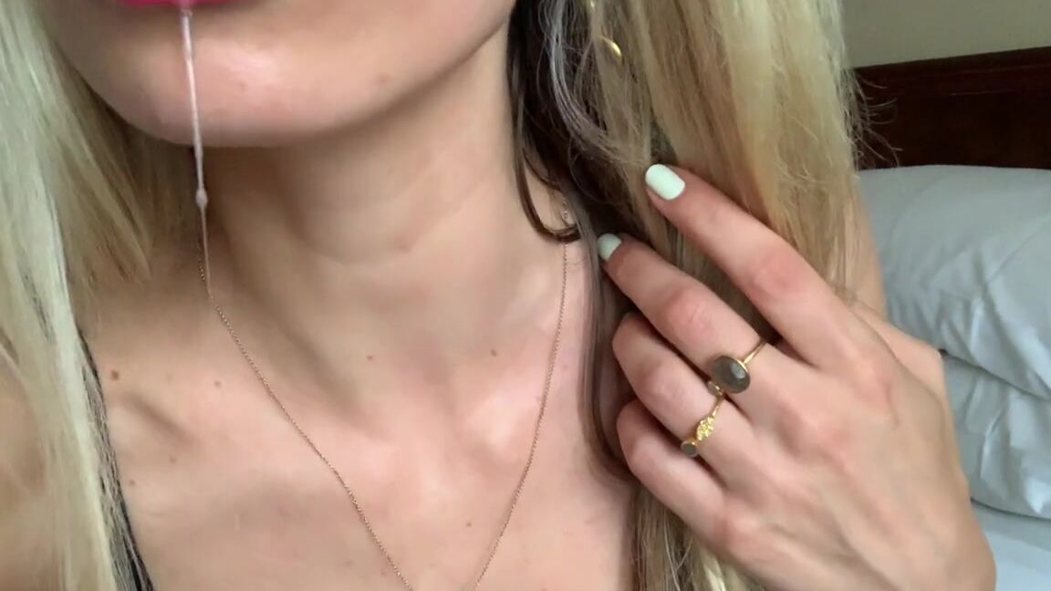 Goddess Christine Nicknamed Findomchristine Onlyfans Open Up Ym4