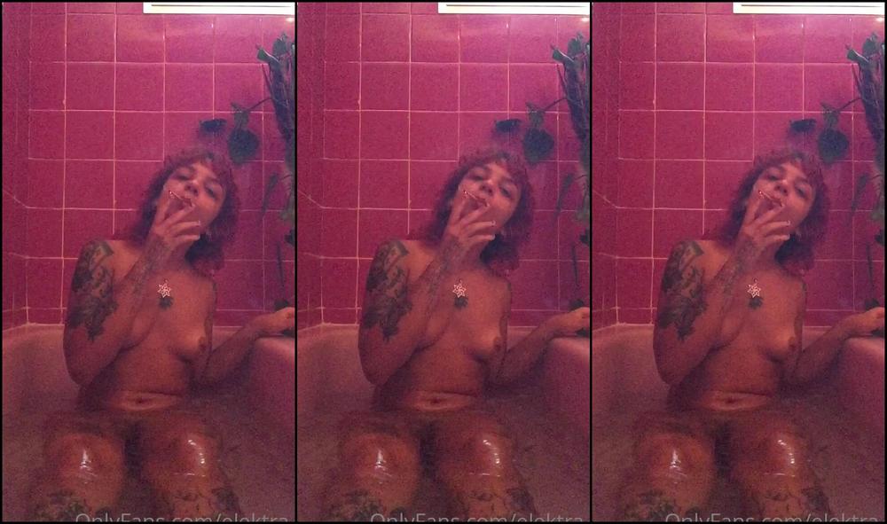 Elektra 7 2628305326 10 05 2022 Quentinho E Molhado Amp Fazendo Fuma A