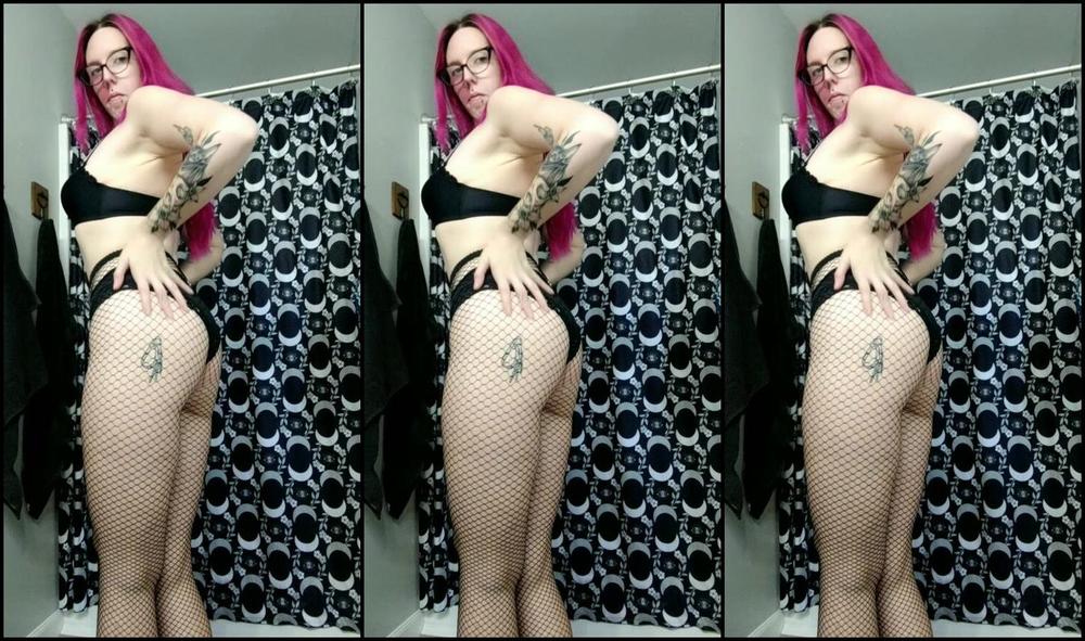 Animoone 3321535698 05 16 2024 Strip Tease