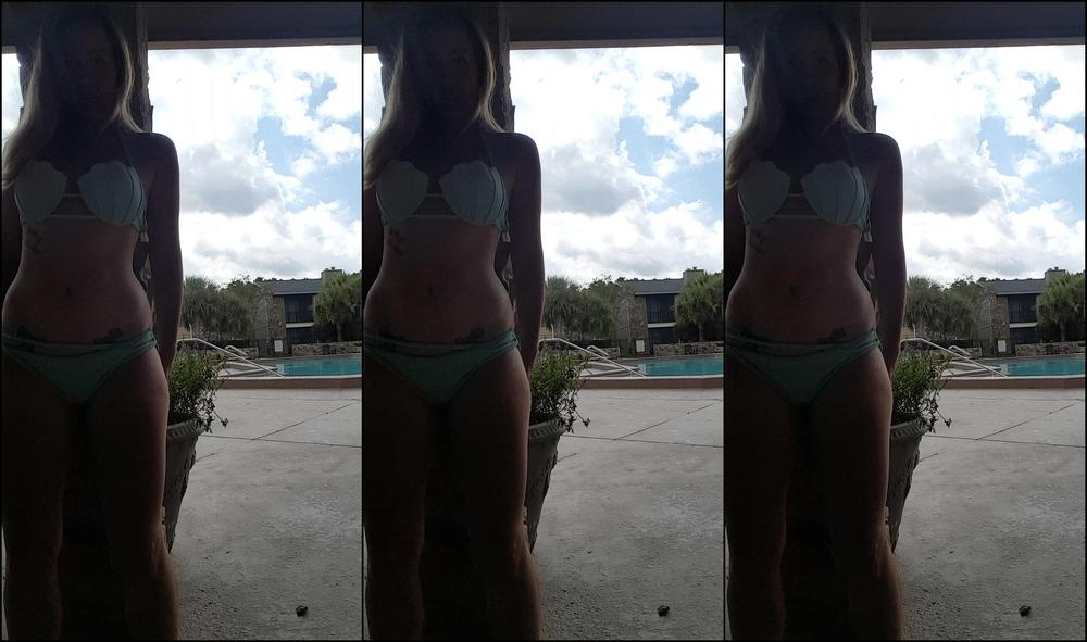 Shesleah Public Pool Squirting Orgasm