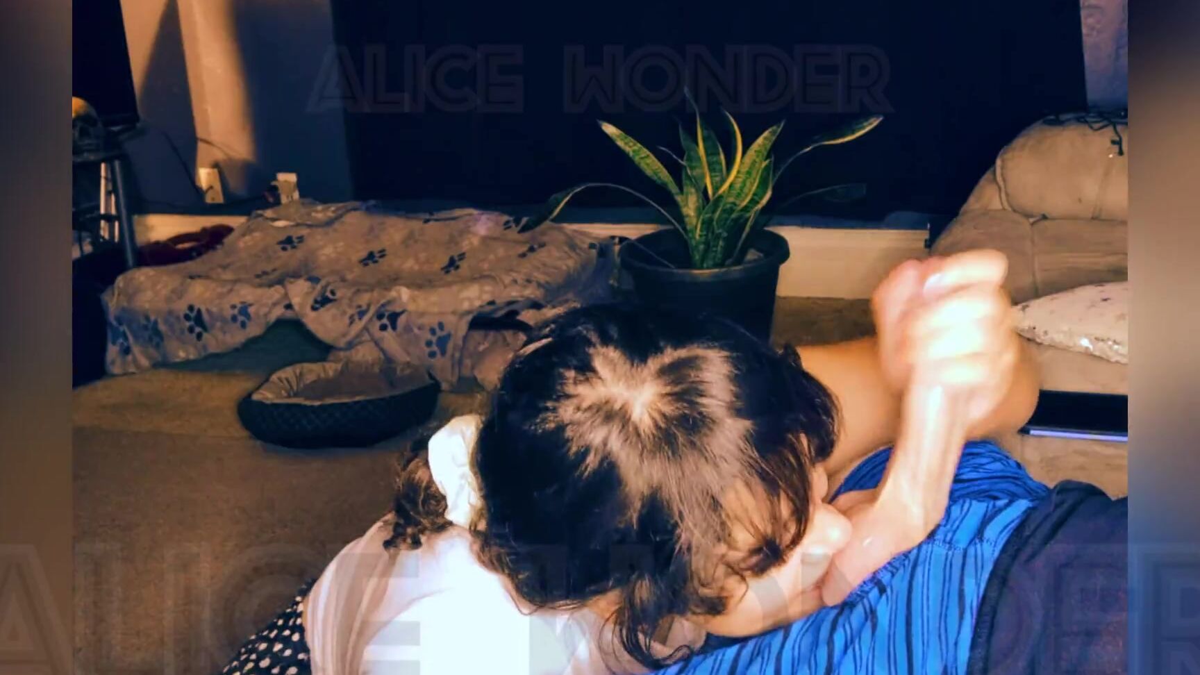 Alice Wonder Real Amateur Gives Tinder Date Sensual GAGGING DEEPTHROAT Ball Licking BJ on Couch Gets CUM Face Pornhub