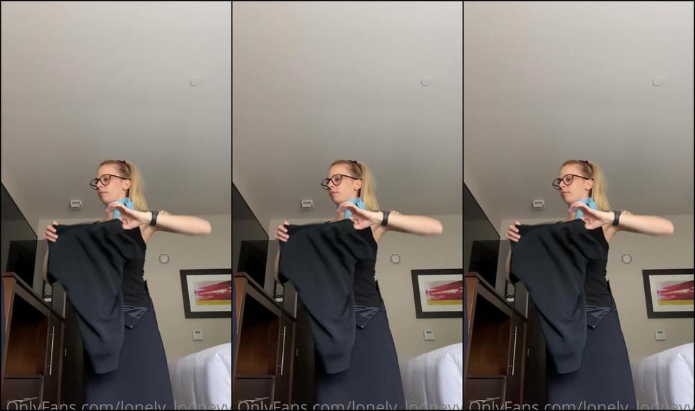 Electric Elizab3Th 349233983 05 22 2020 Hi My Loves Just Got Off Of Work Time To Take My Uniform Off Want