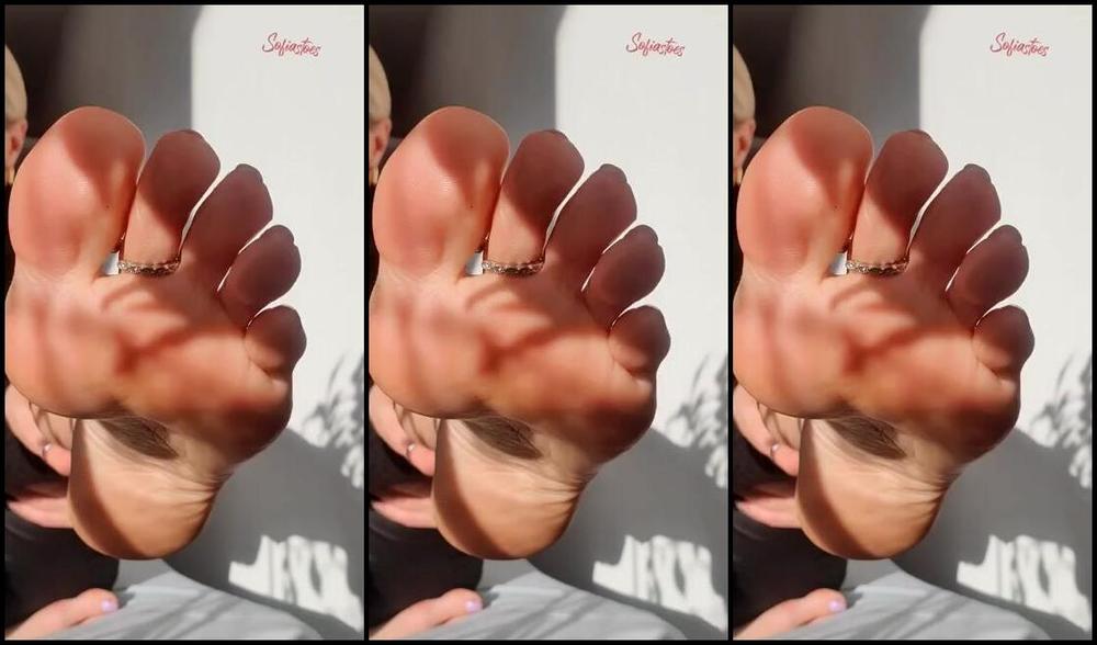 Sofiastoe Aka Sofiastoes Onlyfans Wonder How Pretty Your Mouth Would Look With My Foot In It You Have To Priznat This Is Tak Y View You Sdk
