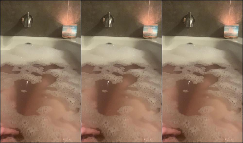 2019 12 30 114928846 I Love Touching Myself