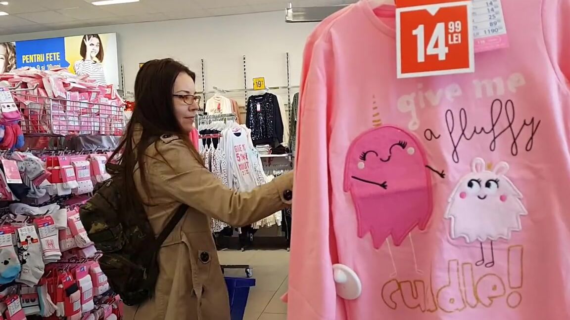 dream4angel upskirt no panties at shoping mall Pornhub