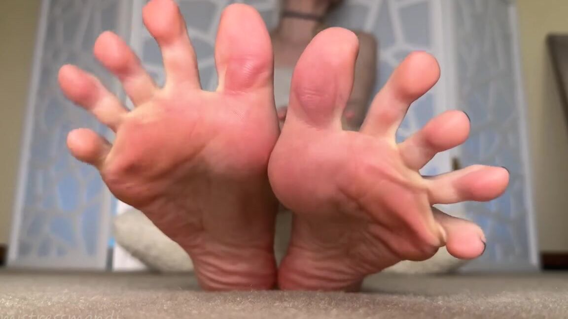 Xomistressmandi Onlyfans Do You Love When I Spread My Long Sexy Toes Well Then Why Dont You Show Me Here Is A Very Sexy