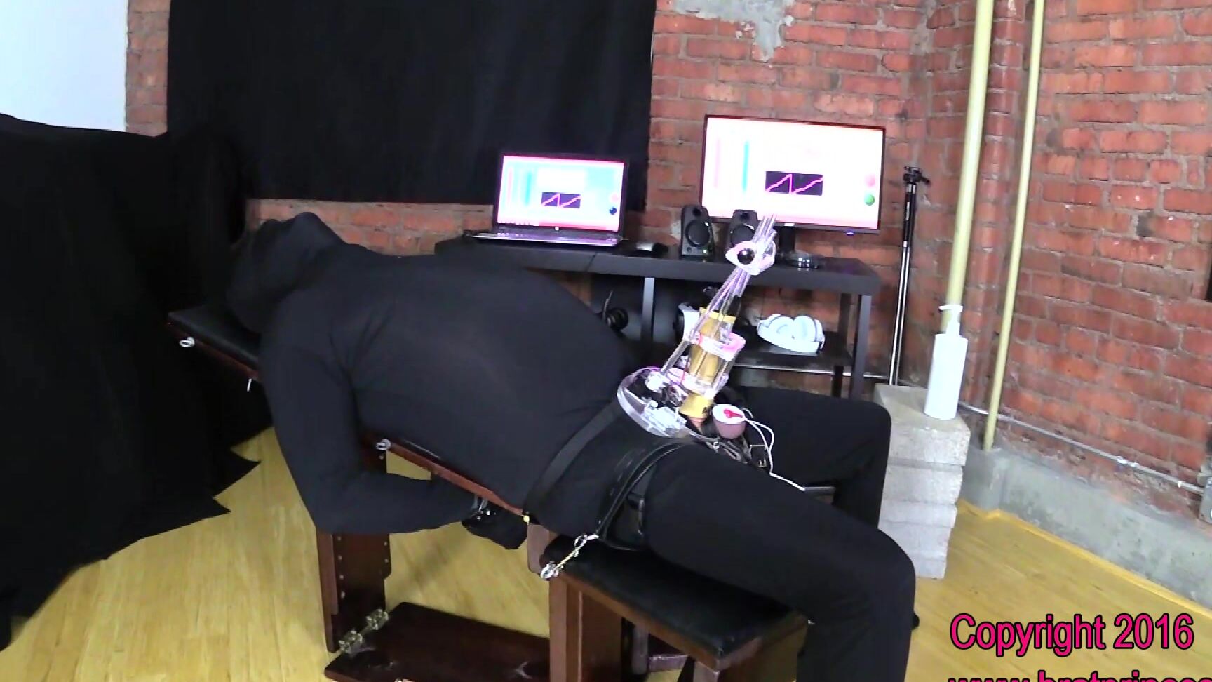 Bratprincess Sasha Andy Finds Himself All Alone With Cruel Teaser Sasha