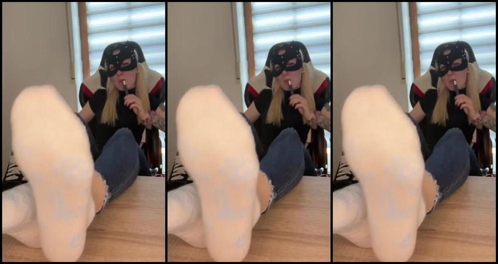 Socksfeet Misstress Nina Onlyfans 07 16 2024 Out Of The Office Today Am I A Good Office Fairy Especially When I Present My