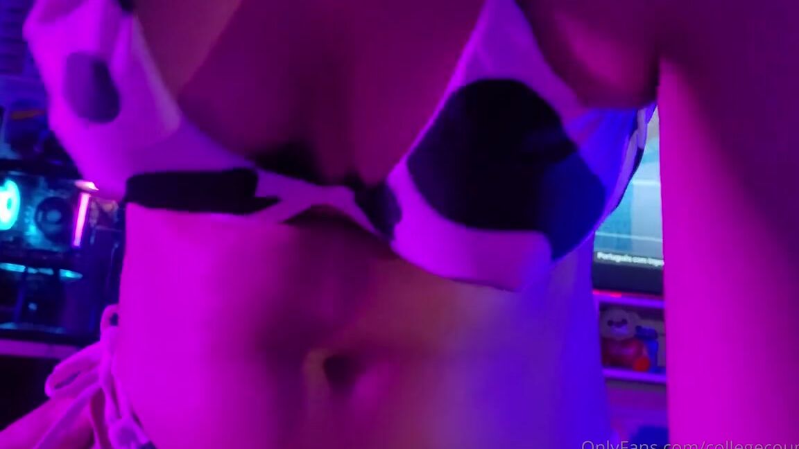 College Couple Nicknamed Collegecoupleph 05 08 2023 Onlyfans Video 162 Mooooo Hope You Guys Like My New Bikini I Think Its So Cute