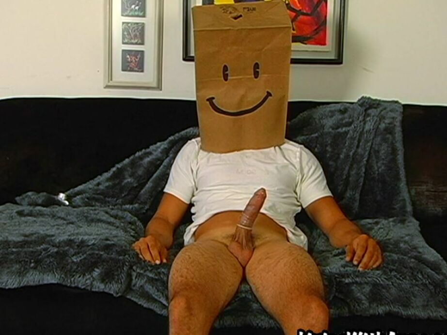 Abella Anderson Living with Anna Anna gets a Smiley Face 768p SiteRip