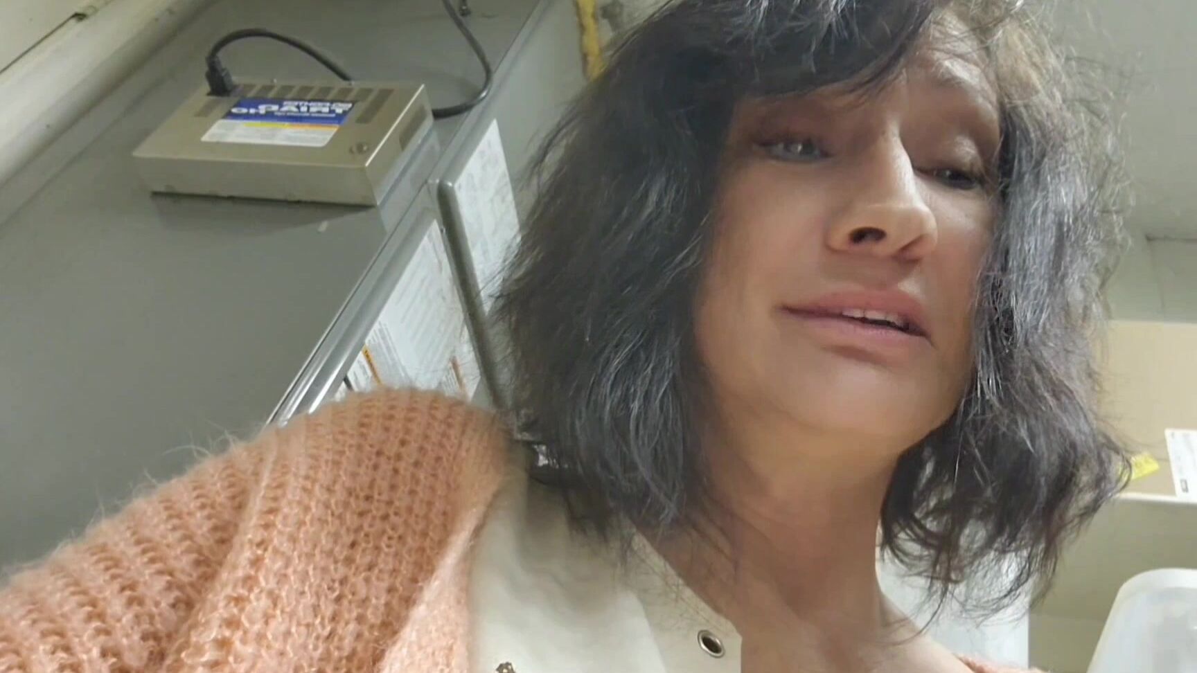 "Stormi Winters" boob bouncing, hiccups, kink, funny moments, try not to laugh UNCONTROLLABLE HICCUPS manyvids