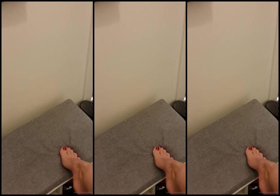 Miss B Nicknamed Missb52S Onlyfans 01 26 2022 Your Stepmother Knows You Watch Through The Crack Of The Door