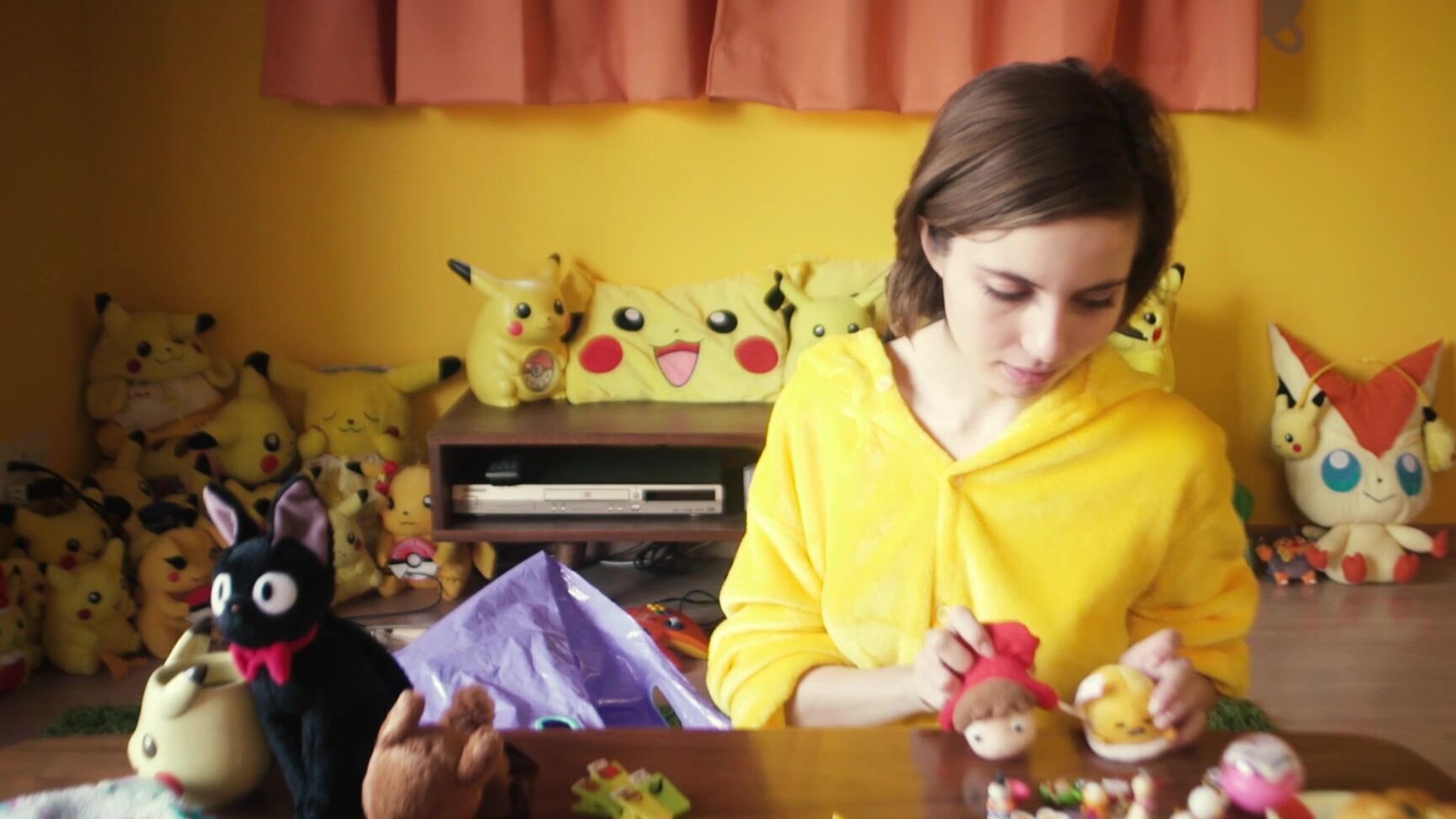 Liararoux Cute Lil Video When I Stayed In Pikachu House