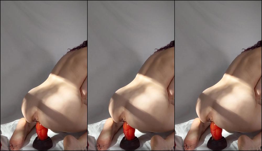 Keriberry Min Hd Video Bad Dragon Vertical Shot Leggings Tease And Creamy Riding Med Nova Fu