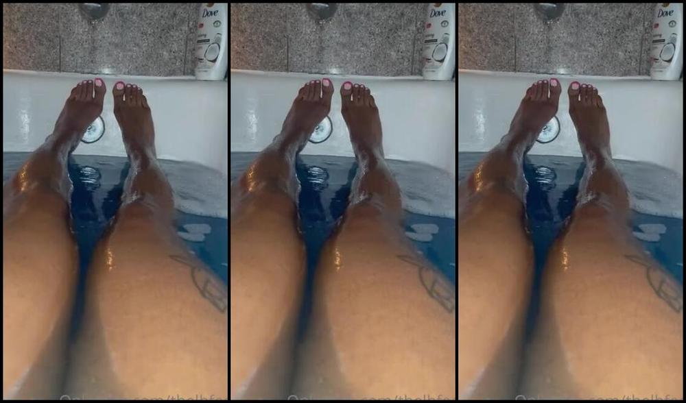 Thelbfeet Nicknamed Thelbfeet Onlyfans There S Definitely More Than One Way To Get These Toes Wet Got Any Other Ideas