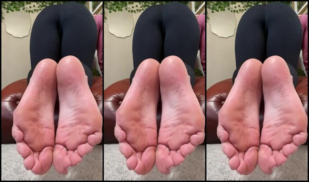 Goddess Mads Nicknamed Mad4Soles Onlyfans Dont You Wish You Could Slide Your Cock In That Perfect Little Gap Between My Arches And See How